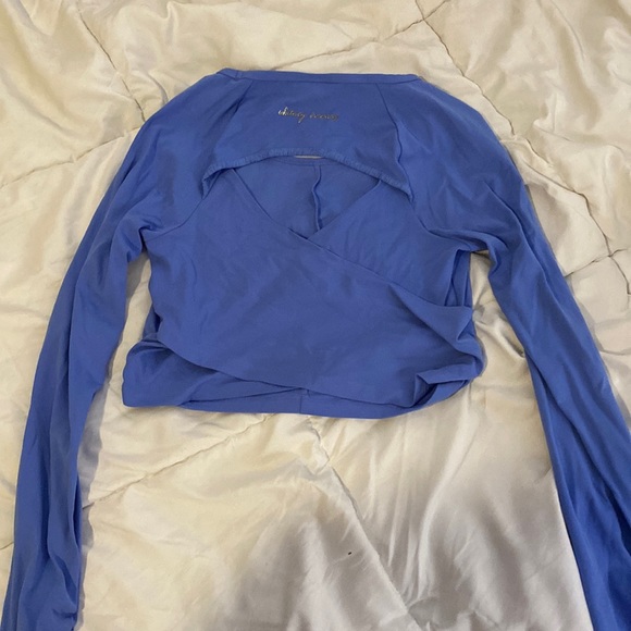 Whitney Simmons blue crop long sleeve size M - Picture 1 of 4